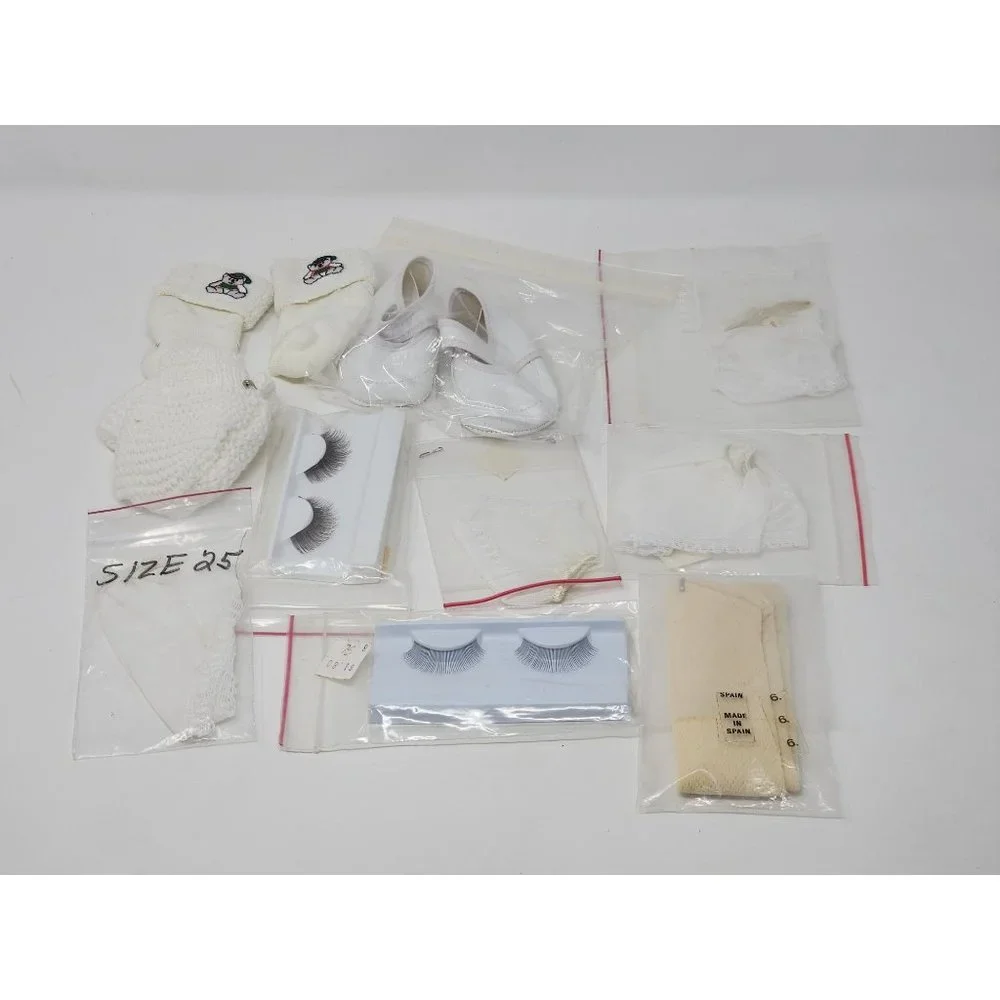 Lot of 48-10 Pairs Of Shoes 22Under‎ Garments/Socks 15 Sets Of Eyelashes 1String